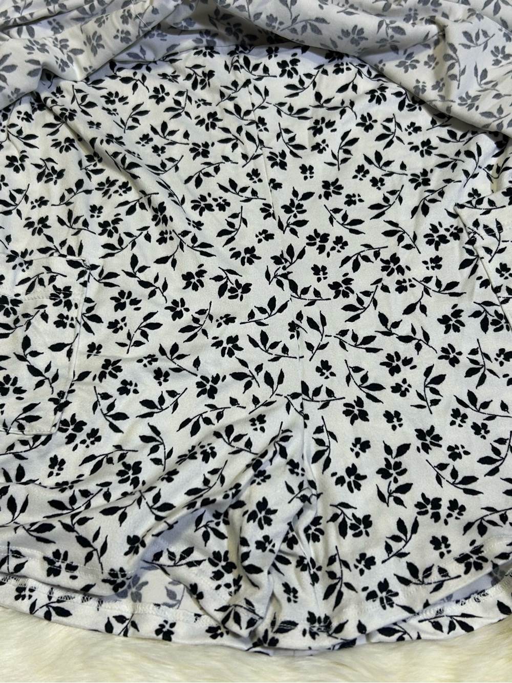 NWT White Birch Ivory Black Floral Sleeveless Dress Built-In Shorts Size S - Picture 8 of 11